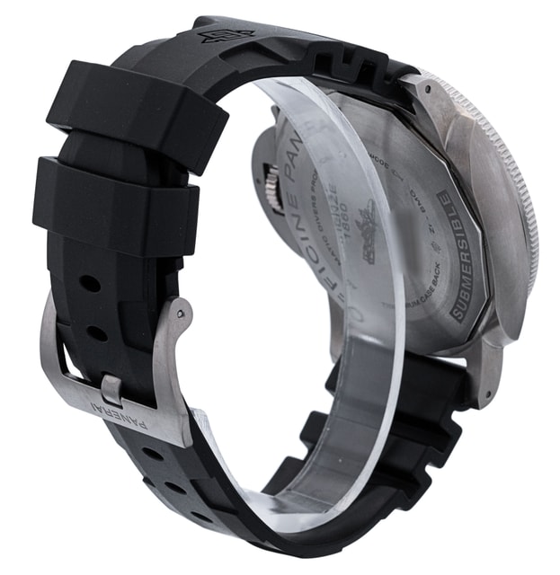 Panerai Submersible PAM00692 Image 3